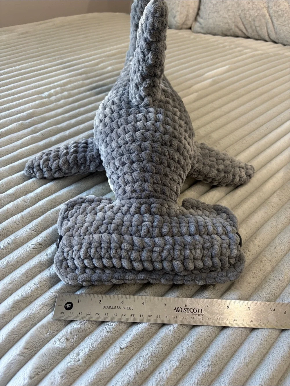 ❤️ Handmade Crochet Plush Hammerhead Shark - Gray and White